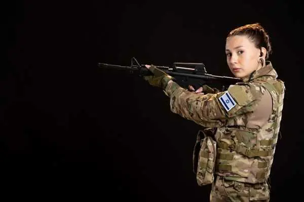 Integrating AGM NVG with Tactical Gear for Optimal Performance
